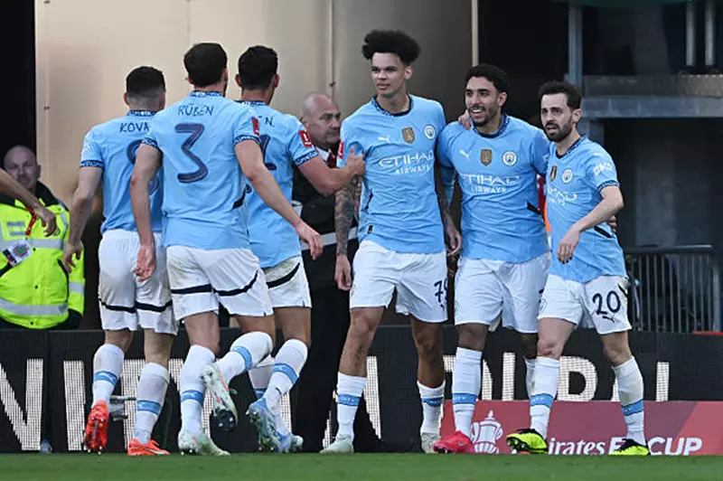 الدوري الإنجليزي الممتاز: تفاصيل مباراة مانشستر سيتي أمام بورنموث والقناة الناقلة