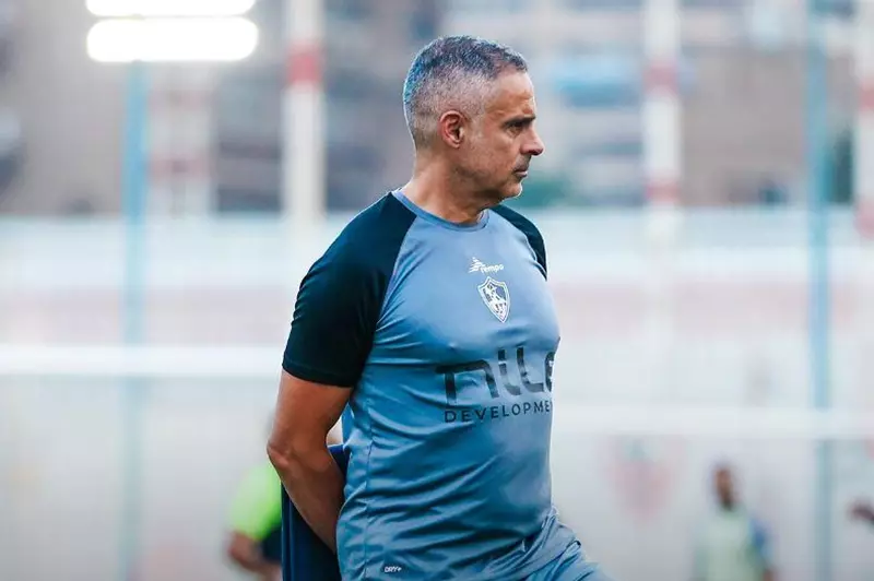 رسمياً: الزمالك يحقق اتفاقاً حول مستحقات جوميز وفريقه المساعد