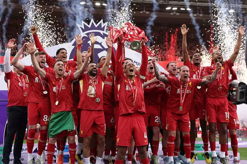 ليفربول يكشف أسرار تتويجه بلقب الدوري الإنجليزي في فيلم وثائقي جديد