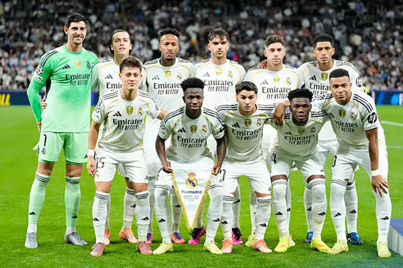 تشكيل ريال مدريد ضد برشلونة.. عودة هويسين ومبابي أساسيا